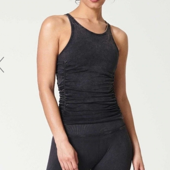 NUX SPELLBOUND COMPRESSION CAMI - Picture 12 of 12